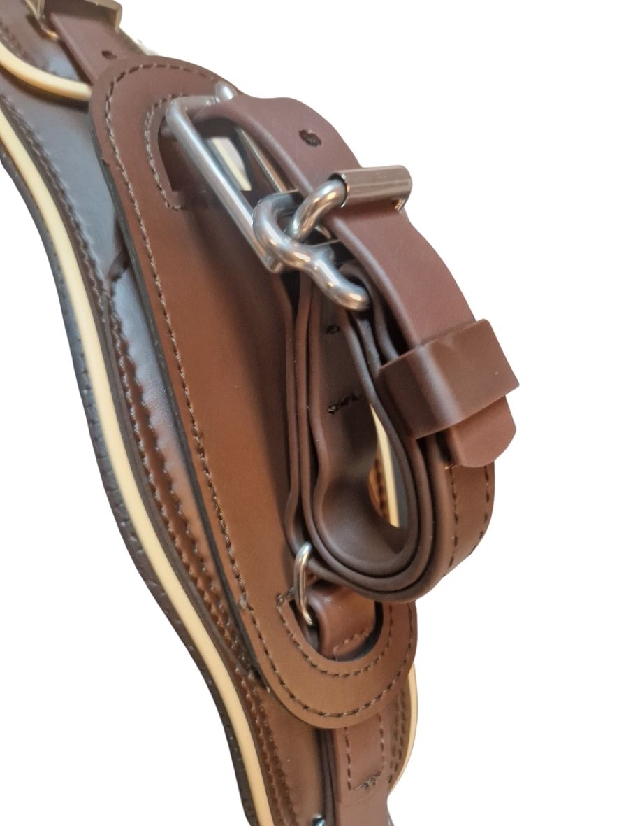 Arden Pferdegeschirr Biothane Marathon Zweispänner Brustblatt anatomisch braun mit Strangträger und farbigem Keder