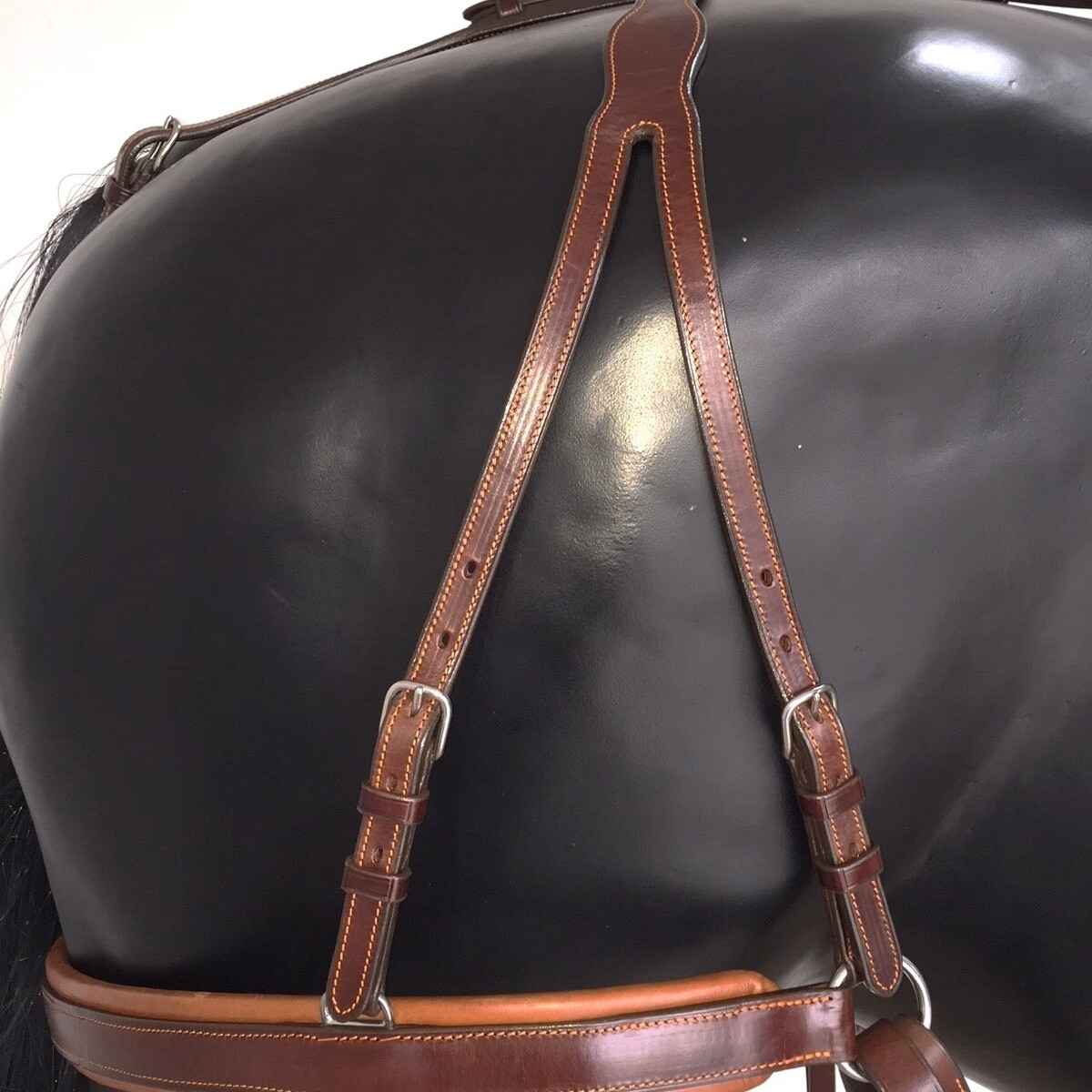 Arden Pferdegeschirr Leder LUX Einspänner Brustblatt anatomisch 