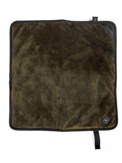 BACK ON TRACK beheizbares Sitzkissen / Bockdecke Arev, olive, 41 cm x 41 cm