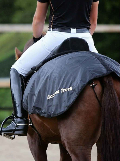 BACK ON TRACK Nierendecke Pferd